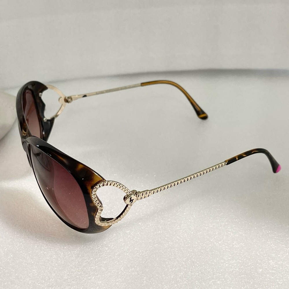 Betsey Johnson sunglasses - Picture 6 of 12